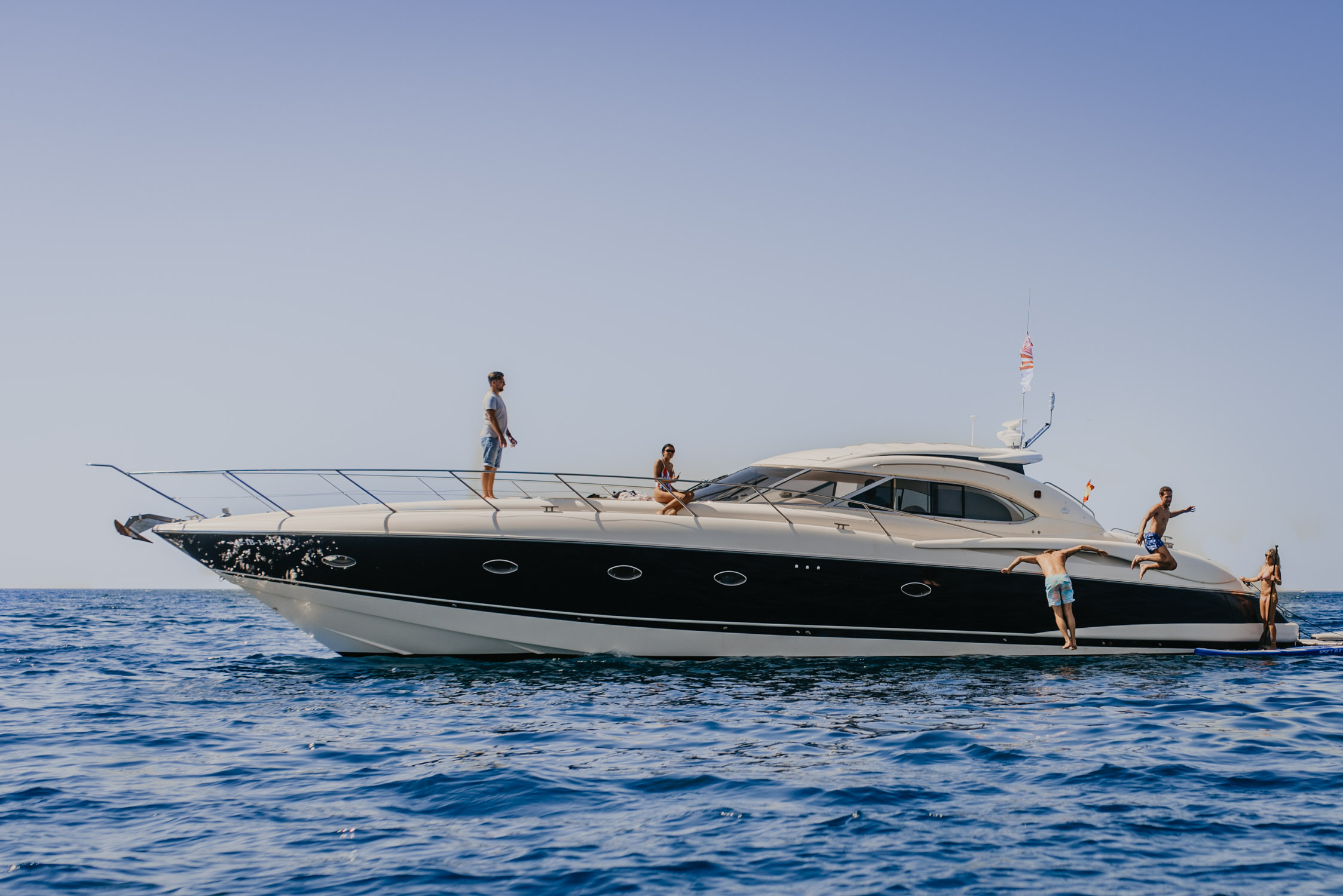 Power boat FOR CHARTER, year 2014 brand Sunseeker and model Predator 58, available in Marina Vela Barcelona Barcelona España